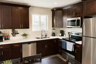 1947 E Raymond St, Phoenix, AZ 85040 - Photo 4