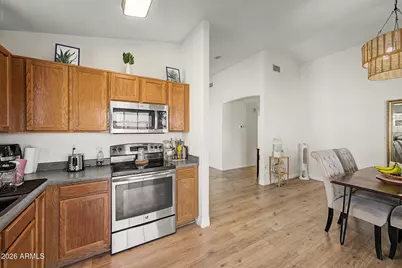 7808 W Northview Avenue, Glendale, AZ 85303 - Photo 12