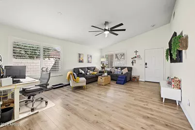 7808 W Northview Avenue, Glendale, AZ 85303 - Photo 4