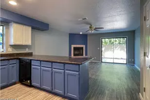 1124 E Rose Ln, Phoenix, AZ 85014 - Photo 10