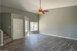 1124 E Rose Ln, Phoenix, AZ 85014 - Photo 2
