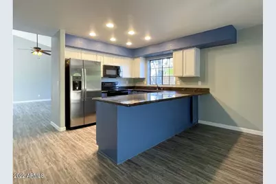1124 E Rose Lane #14, Phoenix, AZ 85014 - Photo 8