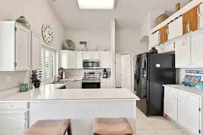 9153 W Utopia Road, Peoria, AZ 85382 - Photo 14