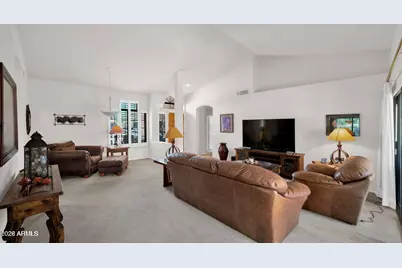 9153 W Utopia Road, Peoria, AZ 85382 - Photo 2