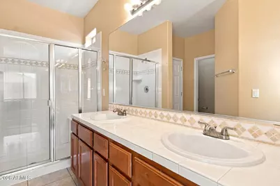 10233 W Parkway Drive, Tolleson, AZ 85353 - Photo 16