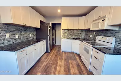 617 E Navajo Avenue, Apache Junction, AZ 85119 - Photo 6
