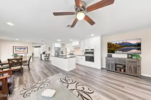 18402 N 95th Ave, Sun City, AZ 85373 - Photo 14