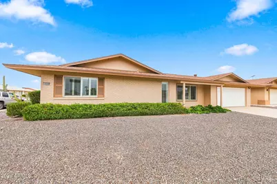 18402 N 95th Avenue, Sun City, AZ 85373 - Photo 2
