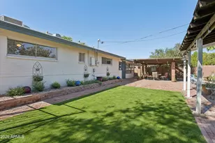 116 W Orchid Ln, Chandler, AZ 85225 - Photo 12