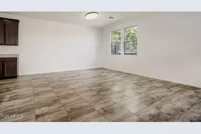 16379 W Latham Street, Goodyear, AZ 85338 - Photo 8