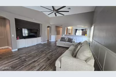3423 E Crescent Way, Gilbert, AZ 85298 - Photo 10