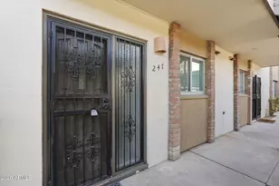 4701 N 68th St, Scottsdale, AZ 85251 - Photo 2