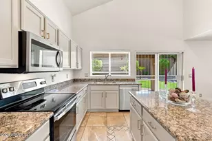 10475 E Karen Dr, Scottsdale, AZ 85255 - Photo 8