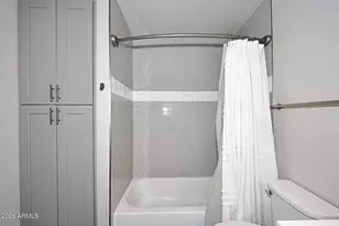 8638 E Sheridan St, Scottsdale, AZ 85257 - Photo 24