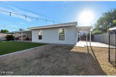 3240 N 26th Place, Phoenix, AZ 85016 - Photo 14