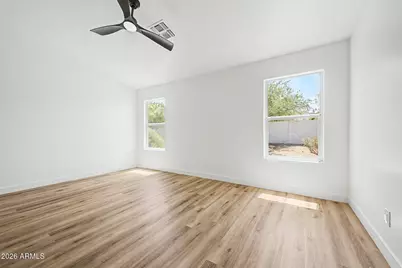 1325 E Constance Way, Phoenix, AZ 85042 - Photo 18