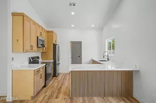 1325 E Constance Wy, Phoenix, AZ 85042 - Photo 12