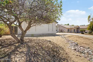 1325 E Constance Wy, Phoenix, AZ 85042 - Photo 6