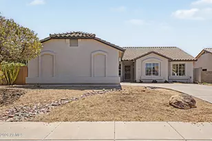 1325 E Constance Wy, Phoenix, AZ 85042 - Photo 2