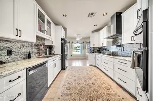 258 W Yearling Rd, Phoenix, AZ 85085 - Photo 20