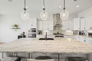 9428 W Fallen Leaf Ln, Peoria, AZ 85383 - Photo 8