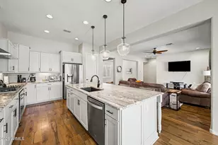 9428 W Fallen Leaf Ln, Peoria, AZ 85383 - Photo 12