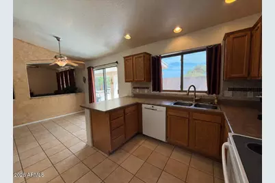 11213 W Hobbit Drive, Arizona City, AZ 85123 - Photo 8