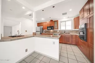 4539 N 10th Ave, Phoenix, AZ 85013 - Photo 16