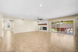 3118 W Woodridge Dr, Phoenix, AZ 85053 - Photo 6