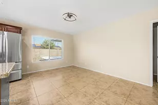 3118 W Woodridge Dr, Phoenix, AZ 85053 - Photo 12