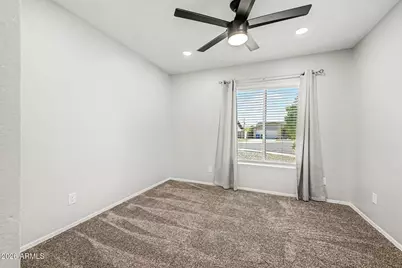 3118 W Woodridge Drive, Phoenix, AZ 85053 - Photo 18