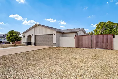 3118 W Woodridge Drive, Phoenix, AZ 85053 - Photo 2