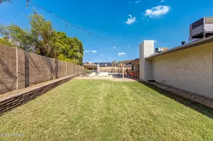 3118 W Woodridge Dr, Phoenix, AZ 85053 - Photo 32