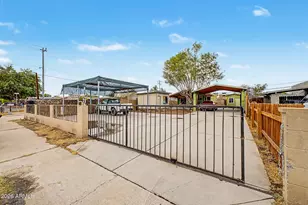 2726 W Taylor St, Phoenix, AZ 85009 - Photo 2