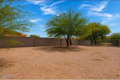 20305 W Peakview Road, Wittmann, AZ 85361 - Photo 20