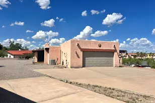 17226 E Parlin Dr, Fountain Hills, AZ 85268 - Photo 2