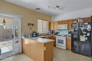 7225 S 40th Ave, Phoenix, AZ 85041 - Photo 8