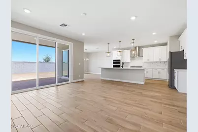 7762 W Hayward Avenue, Glendale, AZ 85303 - Photo 6