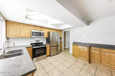 3510 W Eugie Avenue, Phoenix, AZ 85029 - Photo 6