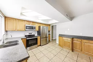 3510 W Eugie Ave, Phoenix, AZ 85029 - Photo 6