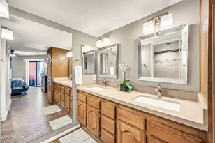 12212 N Paradise Vlg Pkwy S, Phoenix, AZ 85032 - Photo 4