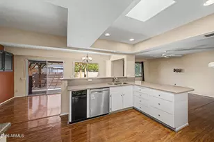 9902 W Signal Butte Cir, Sun City, AZ 85373 - Photo 6