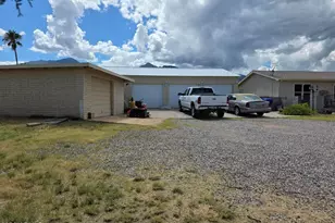 5776 E Perry Ln, Hereford, AZ 85615 - Photo 4