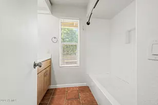 1119 E North Ln N, Phoenix, AZ 85020 - Photo 22