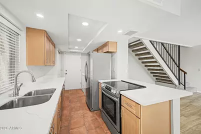 1119 E North Lane N #3, Phoenix, AZ 85020 - Photo 12