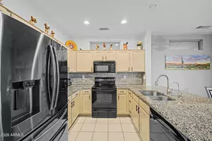 15717 W Cimarron Dr, Surprise, AZ 85374 - Photo 6