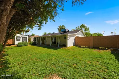 2002 N 39th Street, Phoenix, AZ 85008 - Photo 4