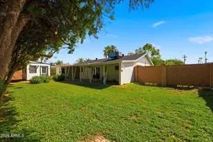 2002 N 39th St, Phoenix, AZ 85008 - Photo 4