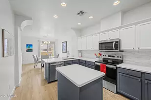 42424 N Gavilan Peak Pkwy, Anthem, AZ 85086 - Photo 8