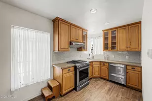 1326 E Palm Ln, Phoenix, AZ 85006 - Photo 16